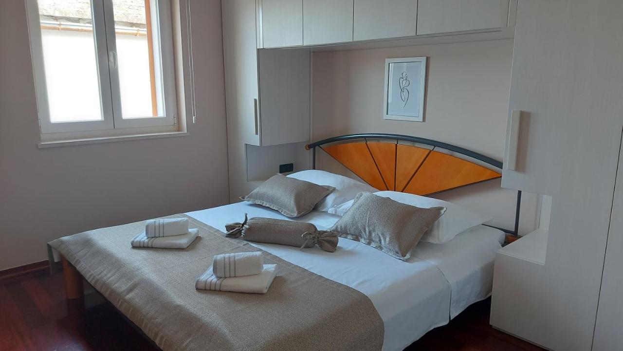 Luxury Penthouse Roberta Apartment Primosten Ngoại thất bức ảnh